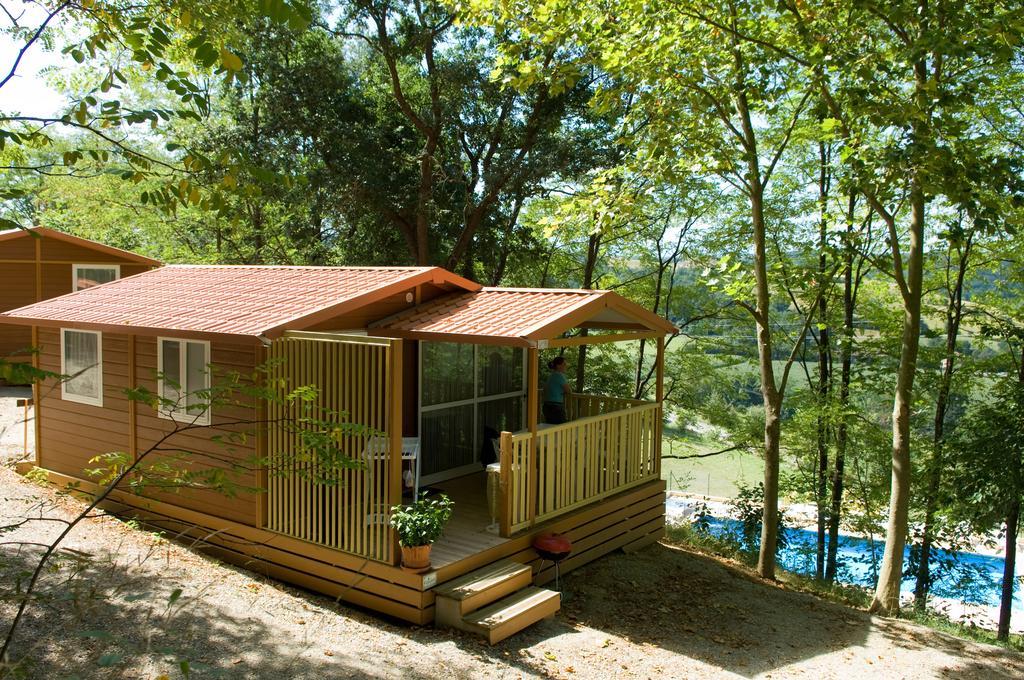 Le Bourdieu Hotell Durfort  Rom bilde
