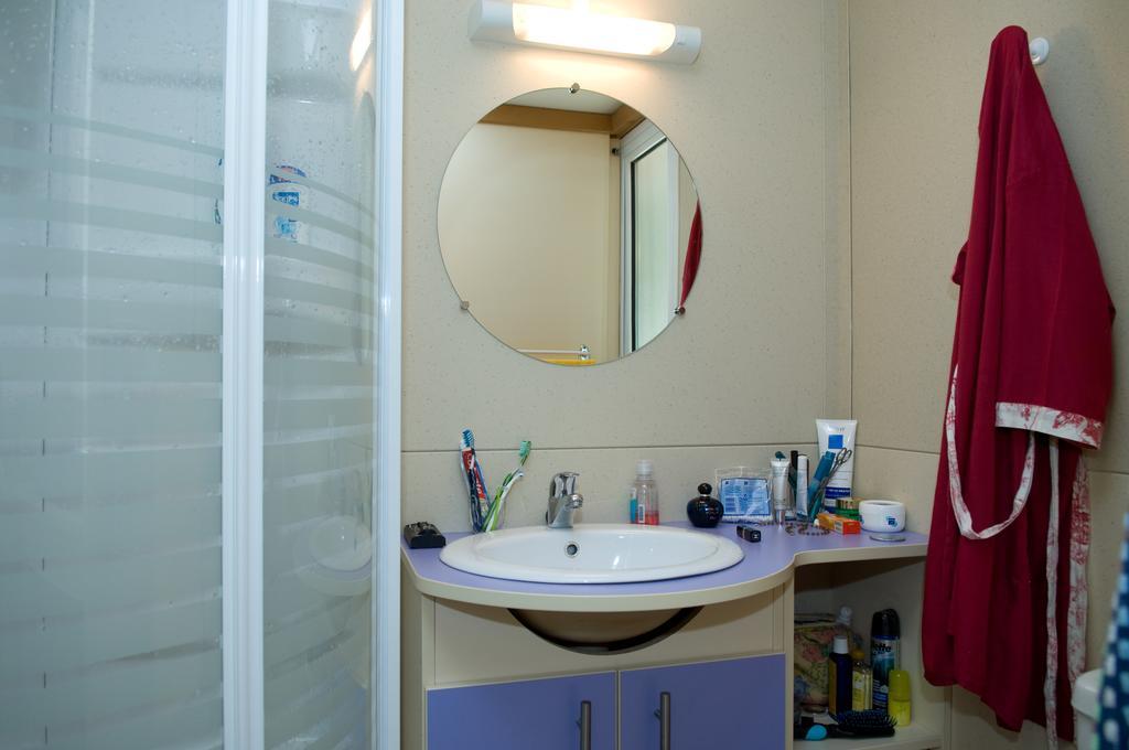 Le Bourdieu Hotell Durfort  Rom bilde